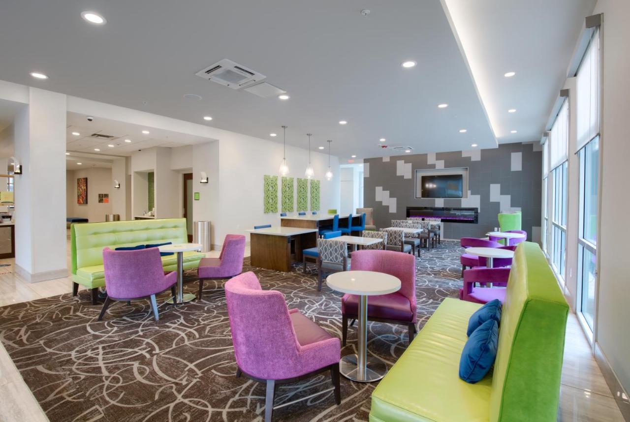 La Quinta By Wyndham Mobile
